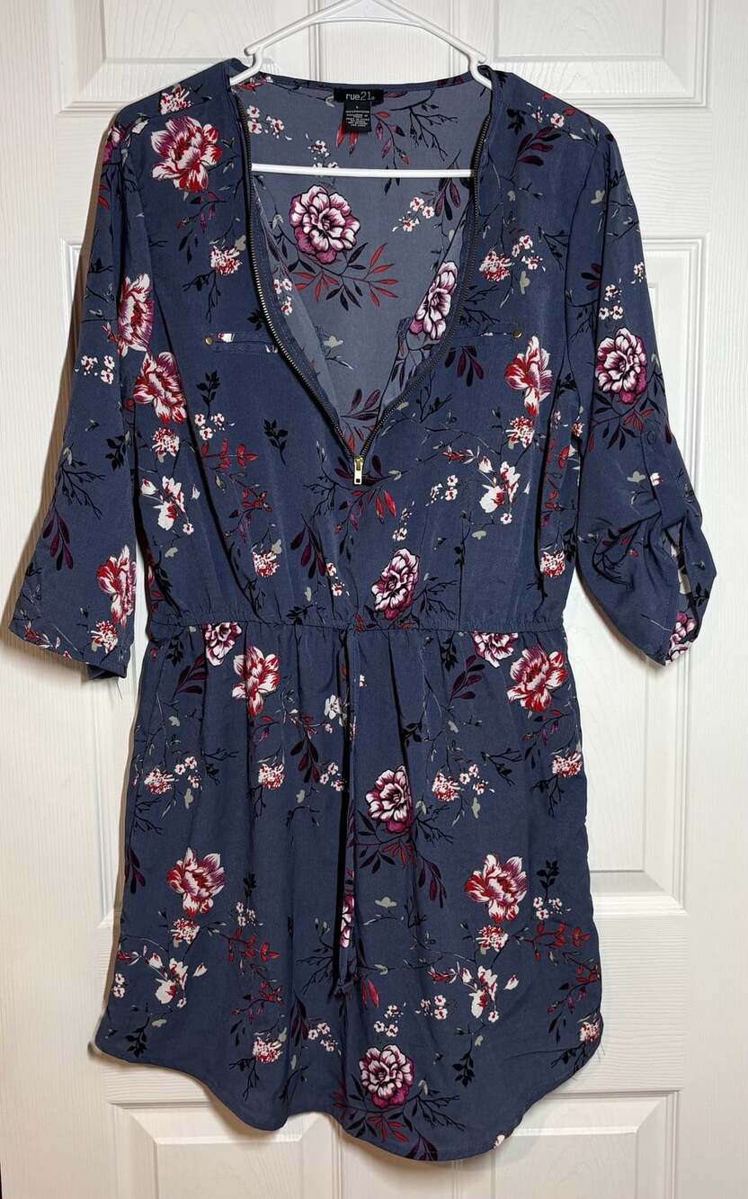 Rue21 Blue and Pink Floral 1/2 Zip Elastic Waist Dress Large